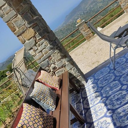 Casa Vacanze Villa La Gatta Vatolla Exterior foto
