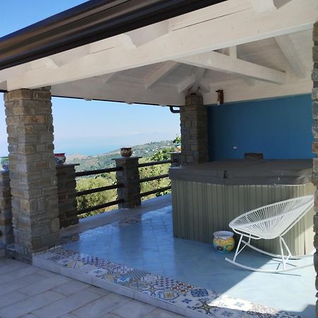 Casa Vacanze Villa La Gatta Vatolla Exterior foto