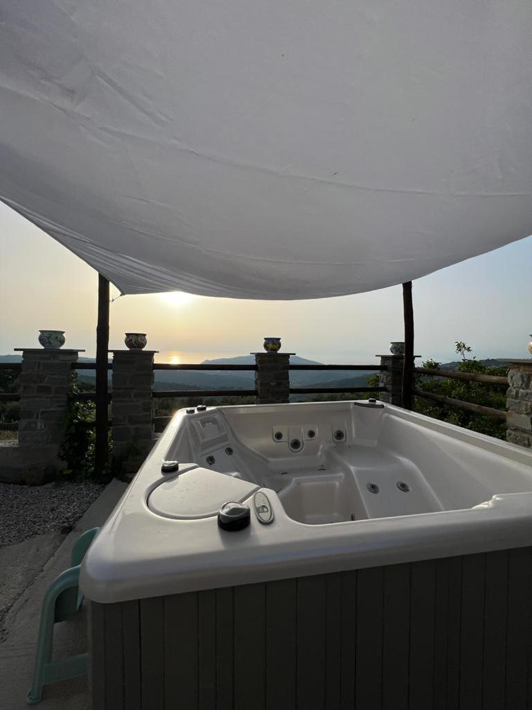 Casa Vacanze Villa La Gatta Vatolla Exterior foto